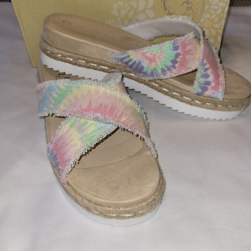 Very G Tie-Dye Multi-Color Platform Sandals